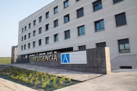UNEATLANTICO inaugura su residencia de estudiantes en el Parque Científico y Tecnológico (PTCAN) de Santander con CLIMAVER neto