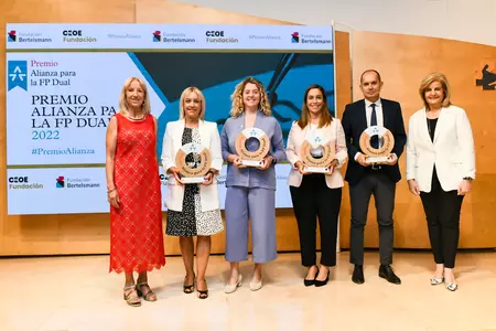 ISOVER y Placo®, ganadoras del VI Premio Alianza para la FP Dual 2022 por su proyecto ‘Aportando Profesionalidad’