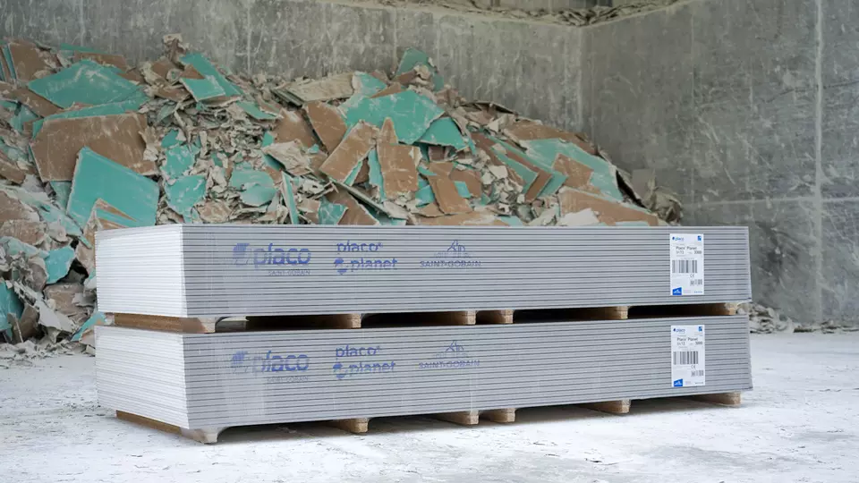 CONSTRUCCIÓN SOSTENIBLE EN EL DÍA MUNDIAL DEL RECICLAJE : LAS SOLUCIONES 100% RECICLABLES SAINT-GOBAIN